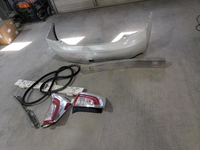 JTDKN3DU9D5589812 - 2013 TOYOTA PRIUS WHITE photo 13