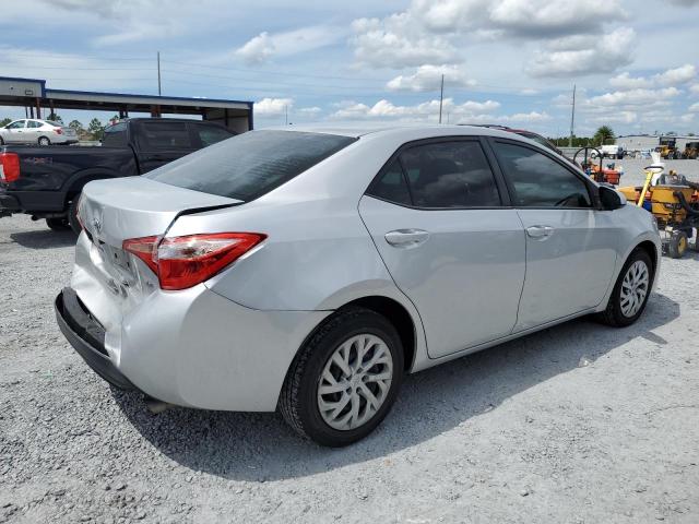 5YFBURHEXHP647900 - 2017 TOYOTA COROLLA L SILVER photo 3
