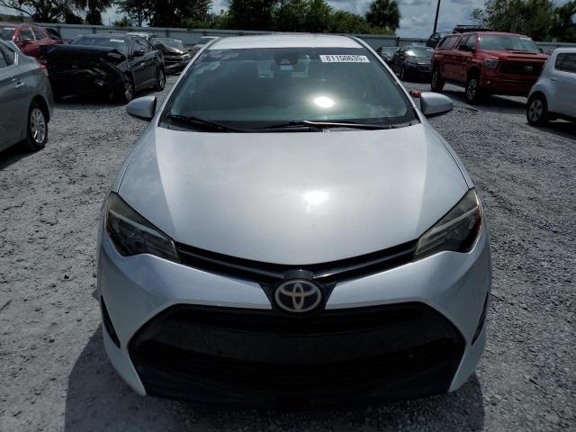 5YFBURHEXHP647900 - 2017 TOYOTA COROLLA L SILVER photo 5