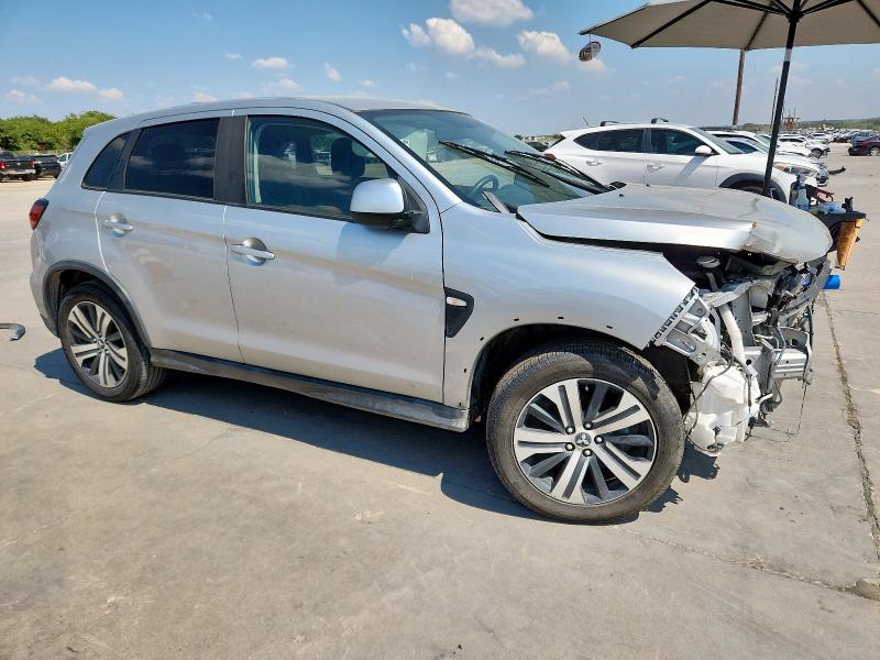 JA4AP3AUXLU005961 - 2020 MITSUBISHI OUTLANDER ES 银色 照片 4