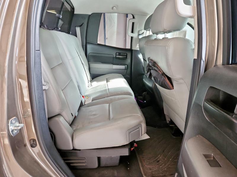 5TFRM5F18CX040847 - 2012 TOYOTA TUNDRA DOUBLE CAB SR5 TAN photo 10