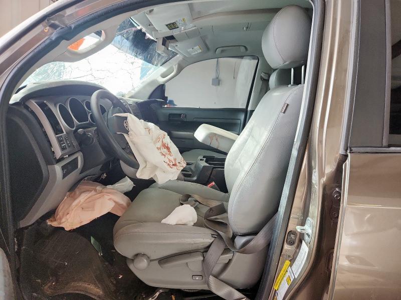 5TFRM5F18CX040847 - 2012 TOYOTA TUNDRA DOUBLE CAB SR5 TAN photo 7