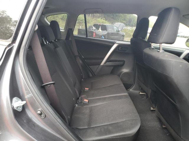 JTMBFREV8HD221558 - 2017 TOYOTA RAV4 LE 灰色 照片 11