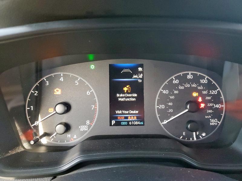 5YFB4MDE4PP045601 - 2023 TOYOTA COROLLA LE 银色 照片 18