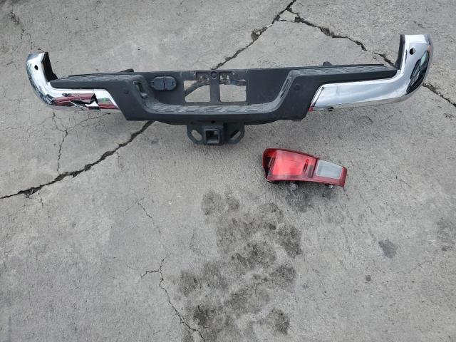 3TMAZ5CN1JM059541 - 2018 TOYOTA TACOMA DOUBLE CAB RED photo 12