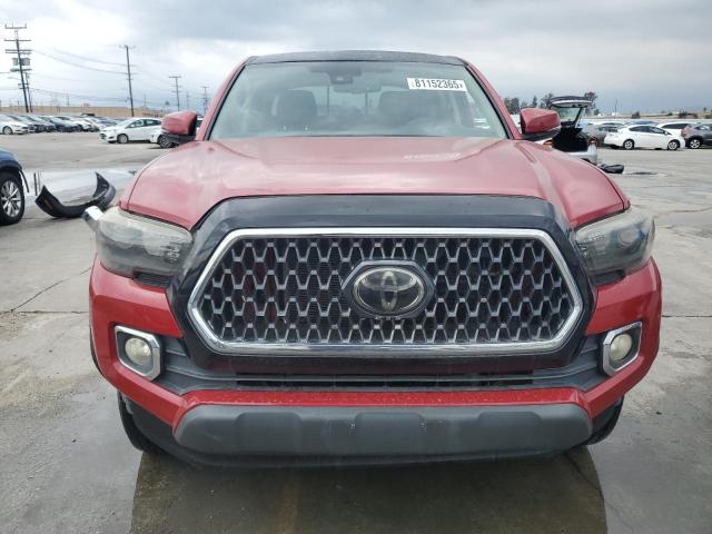 3TMAZ5CN1JM059541 - 2018 TOYOTA TACOMA DOUBLE CAB RED photo 5
