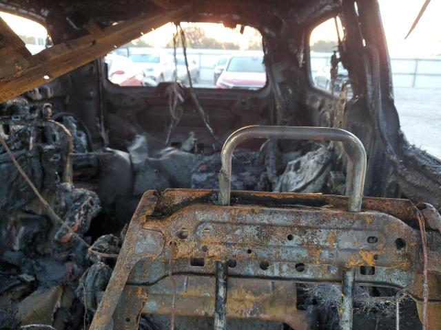 2C4RC1BG6GR150063 - 2016 CHRYSLER TOWN & COU TOURING GRAY photo 10