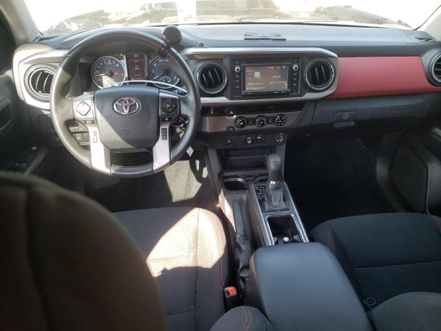 5TFAZ5CN2JX058313 - 2018 TOYOTA TACOMA DOUBLE CAB Күміс фото 8