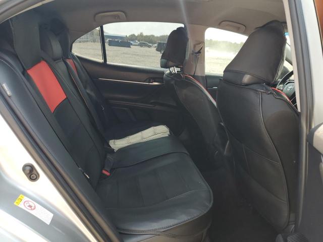 JTNB11HK7J3031145 - 2018 TOYOTA CAMRY L SILVER photo 10