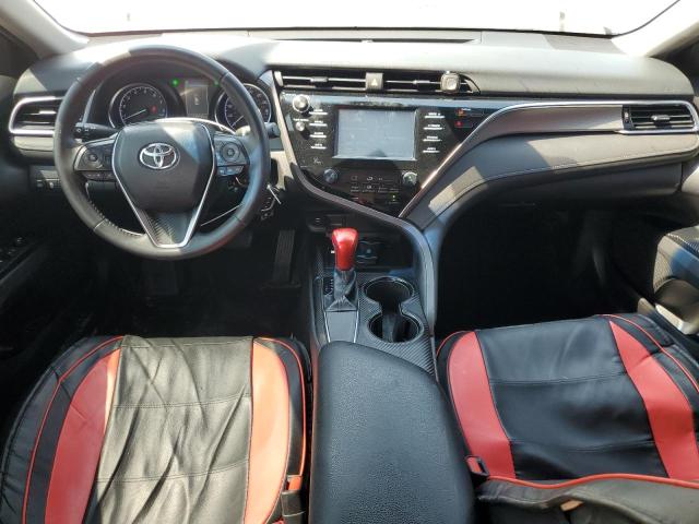 JTNB11HK7J3031145 - 2018 TOYOTA CAMRY L SILVER photo 8