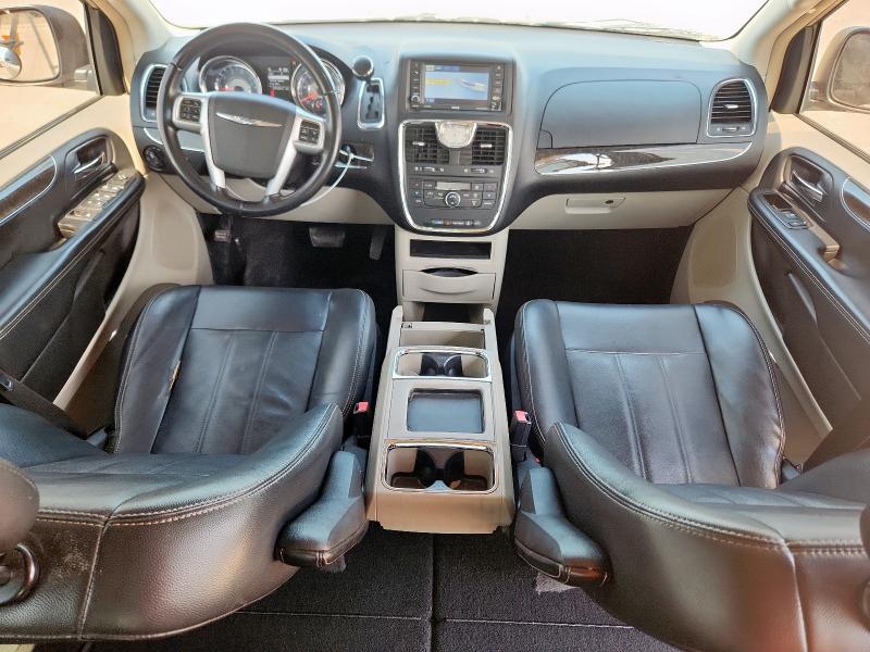 2C4RC1BG6CR289586 - 2012 CHRYSLER TOWN & COU TOURING بيج صورة 8