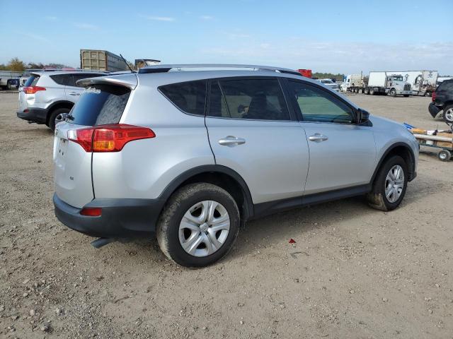 JTMZFREV1FD048008 - 2015 TOYOTA RAV4 LE GRAY photo 3