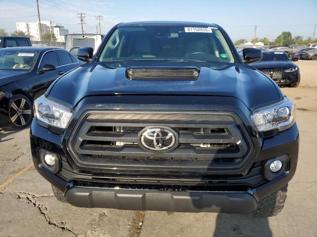 3TYAX5GN0NT043082 - 2022 TOYOTA TACOMA DOUBLE CAB BLACK photo 5