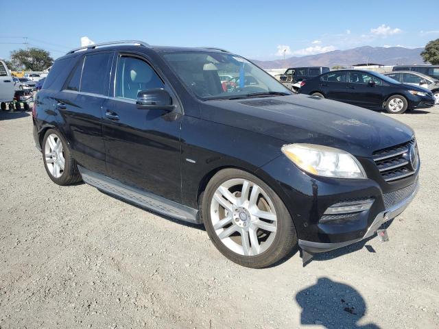 4JGDA5HB0CA000771 - 2012 MERCEDES-BENZ ML 350 4MATIC BLACK photo 4