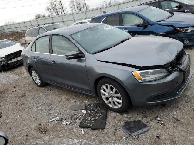 3VWDX7AJ5DM360037 - 2013 VOLKSWAGEN JETTA SE GRAY photo 4