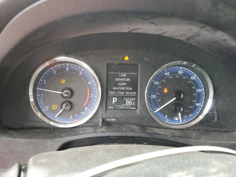 5YFBURHE6JP812041 - 2018 TOYOTA COROLLA L 红色 照片 9