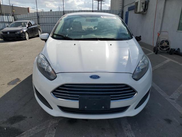 3FADP4BJ0EM171612 - 2014 FORD FIESTA SE WHITE photo 5