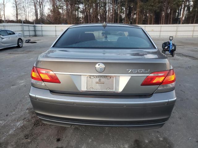 WBAHN83557DT65042 - 2007 BMW 750 GRAY photo 6