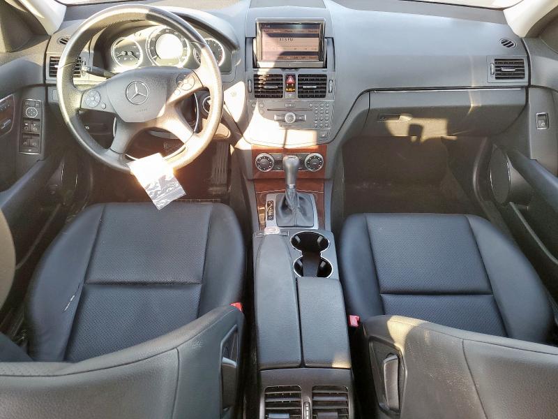 WDDGF81X59F209161 - 2009 MERCEDES-BENZ C 300 4MATIC WHITE photo 8