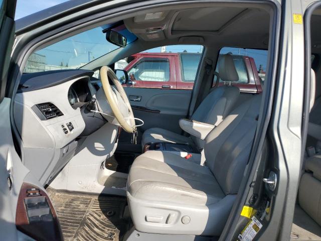 5TDDK3DC2CS042995 - 2012 TOYOTA SIENNA XLE GREEN photo 7