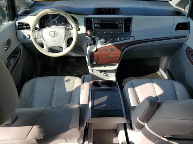 5TDDK3DC2CS042995 - 2012 TOYOTA SIENNA XLE GREEN photo 8