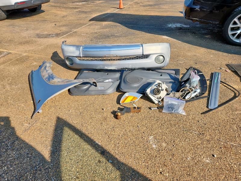 5TBET34105S464596 - 2005 TOYOTA TUNDRA DOUBLE CAB SR5 SILVER photo 12