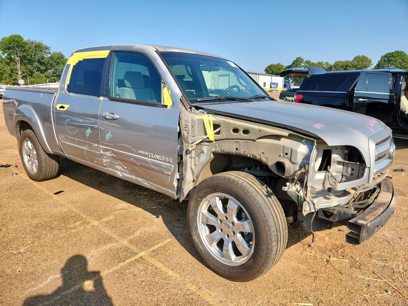 5TBET34105S464596 - 2005 TOYOTA TUNDRA DOUBLE CAB SR5 SILVER photo 4