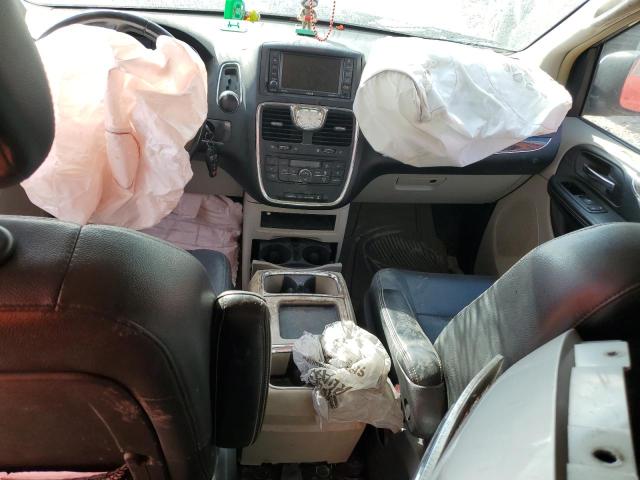 2C4RC1BG7FR709070 - 2015 CHRYSLER TOWN & COU TOURING SILVER photo 8