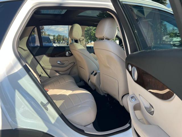 WDC0G4KB4HF243069 - 2017 MERCEDES-BENZ GLC 300 4MATIC WHITE photo 6