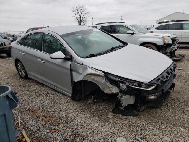 5NPE24AF3KH784805 - 2019 HYUNDAI SONATA SE SILVER photo 4