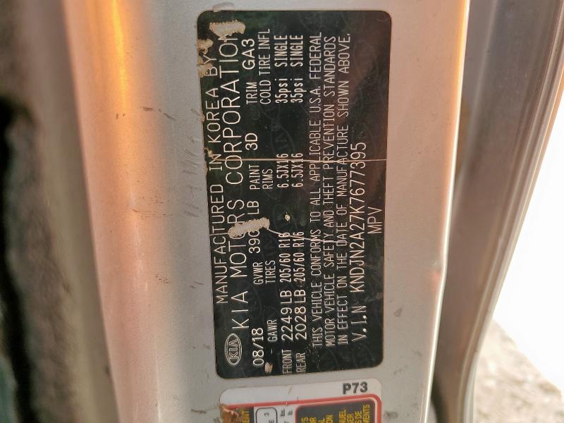 KNDJN2A27K7677395 - 2019 KIA SOUL فضي صورة 13