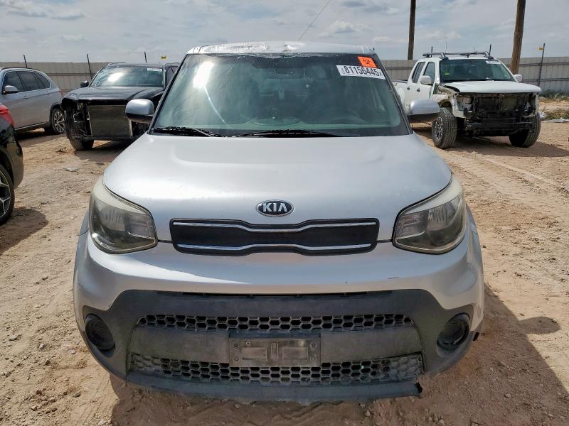KNDJN2A27K7677395 - 2019 KIA SOUL فضي صورة 5