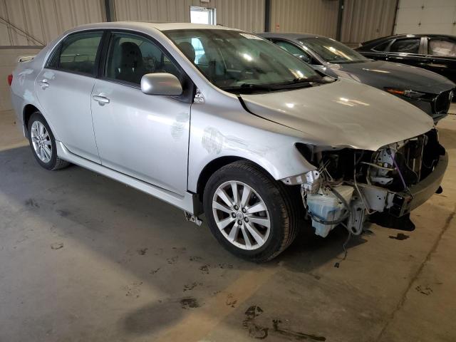 2T1BU4EEXAC465966 - 2010 TOYOTA COROLLA BASE 银色 照片 4