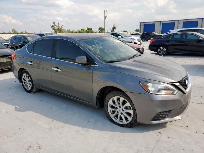 3N1AB7AP3JY298802 - 2018 NISSAN SENTRA S Сұр фото 4