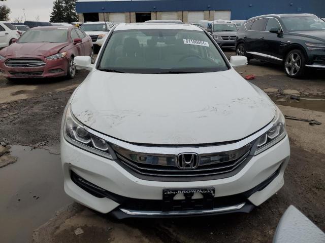 1HGCR2F89HA161594 - 2017 HONDA ACCORD EXL WHITE photo 5