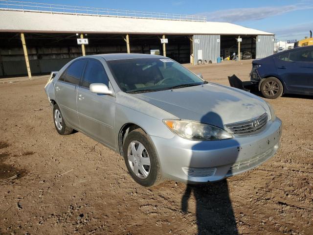 4T1BE32K45U944101 - 2005 TOYOTA CAMRY LE SILVER photo 4