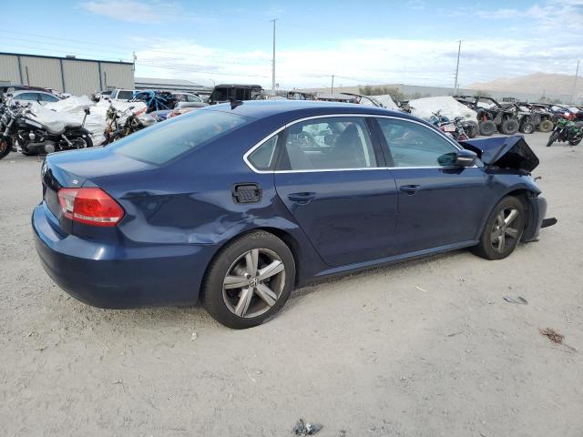 1VWBP7A31DC094445 - 2013 VOLKSWAGEN PASSAT SE BLUE photo 3