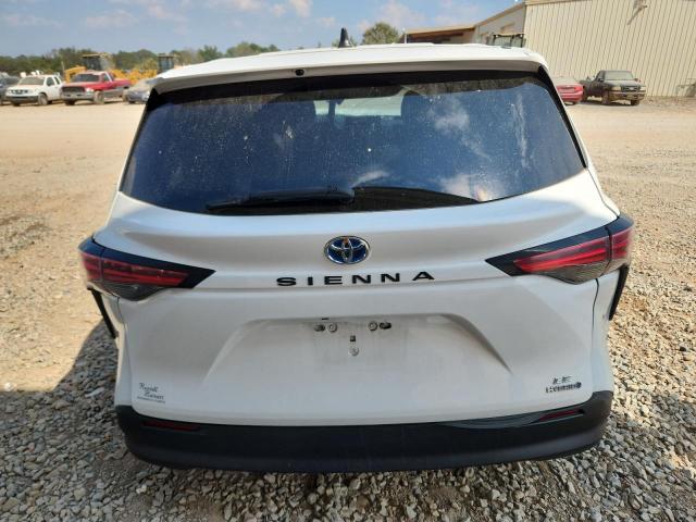 5TDKRKEC4MS045720 - 2021 TOYOTA SIENNA LE WHITE photo 6