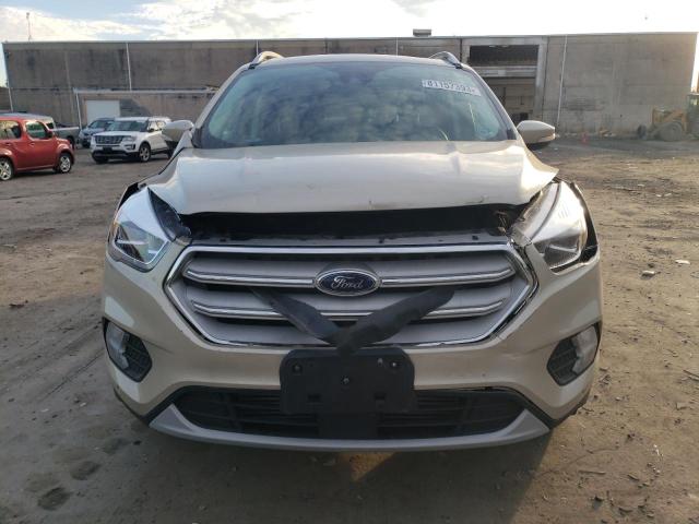 1FMCU0J95JUB60007 - 2018 FORD ESCAPE TITANIUM TAN photo 5