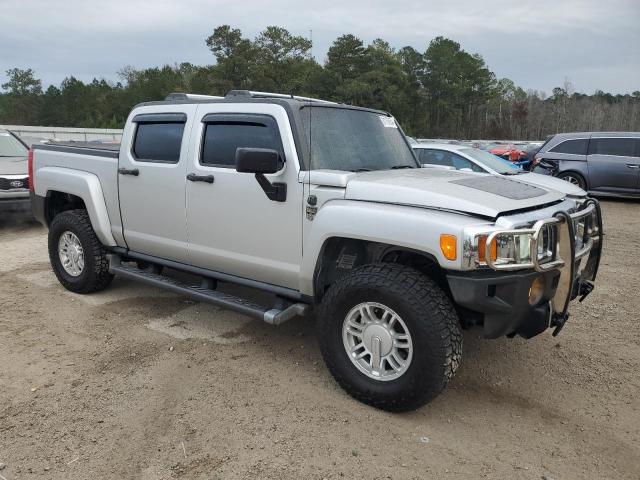 5GNRNGEE7A8117194 - 2010 HUMMER H3T GRAY photo 4
