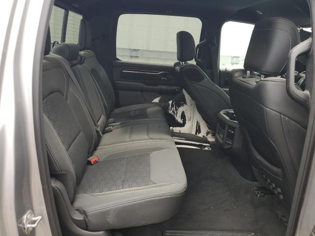 1C6SRFFT5RN135131 - 2024 RAM 1500 BIG HORN/LONE STAR SILVER photo 10
