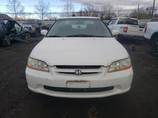 1HGCG5644WA149855 - 1998 HONDA ACCORD LX WHITE photo 5