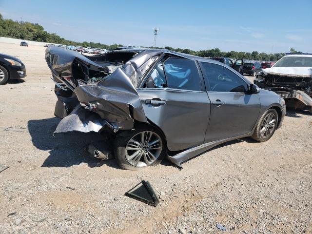 4T1BF1FK1HU348279 - 2017 TOYOTA CAMRY LE ნაცრისფერი ფოტო 3