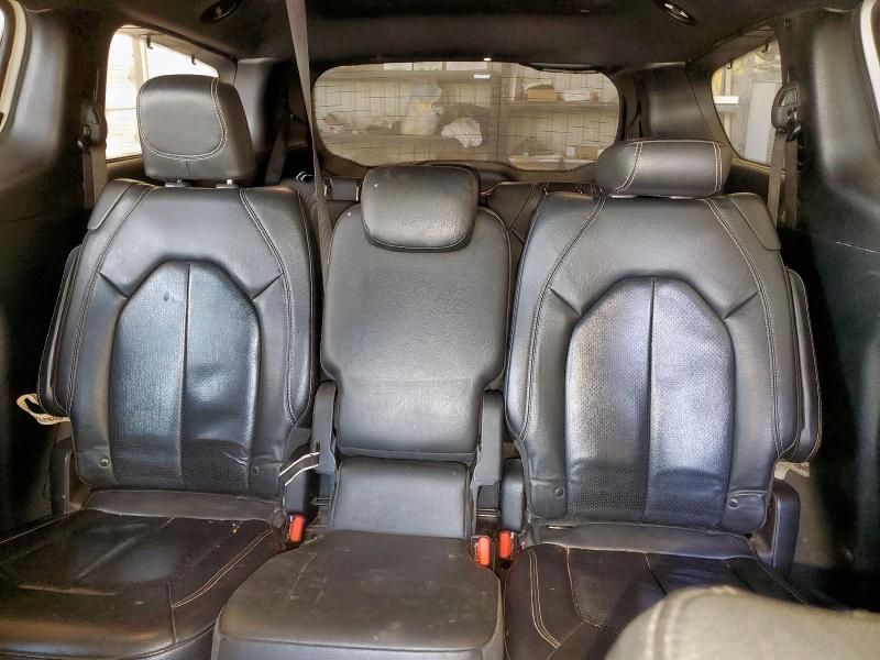 2C4RC1BG5JR182574 - 2018 CHRYSLER PACIFICA TOURING L WHITE photo 10