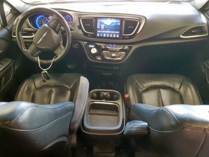 2C4RC1BG5JR182574 - 2018 CHRYSLER PACIFICA TOURING L WHITE photo 8