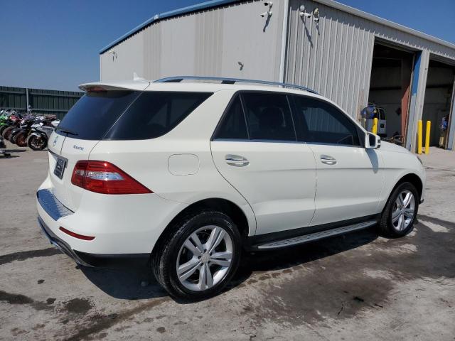 4JGDA5HB4DA176594 - 2013 MERCEDES-BENZ ML 350 4MATIC WHITE photo 3