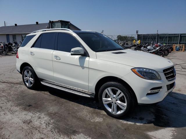 4JGDA5HB4DA176594 - 2013 MERCEDES-BENZ ML 350 4MATIC WHITE photo 4
