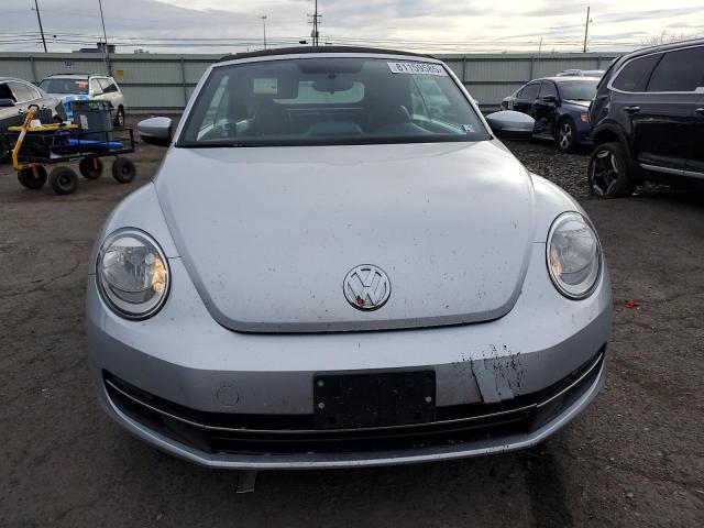 3VW5L7AT9EM813384 - 2014 VOLKSWAGEN BEETLE SILVER photo 5