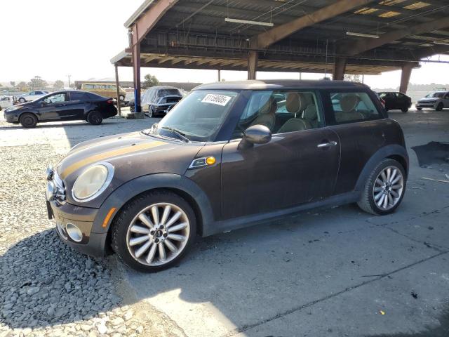 2010 MINI COOPER, 