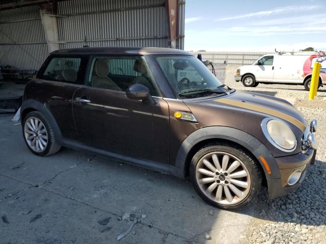 WMWMF3C51ATZ26235 - 2010 MINI COOPER بني صورة 4